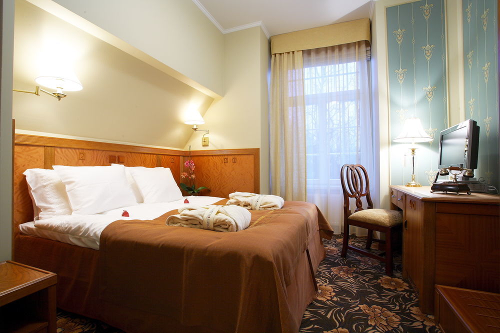 Ekesparre Boutique Hotel Kuressaare Eksteriør billede